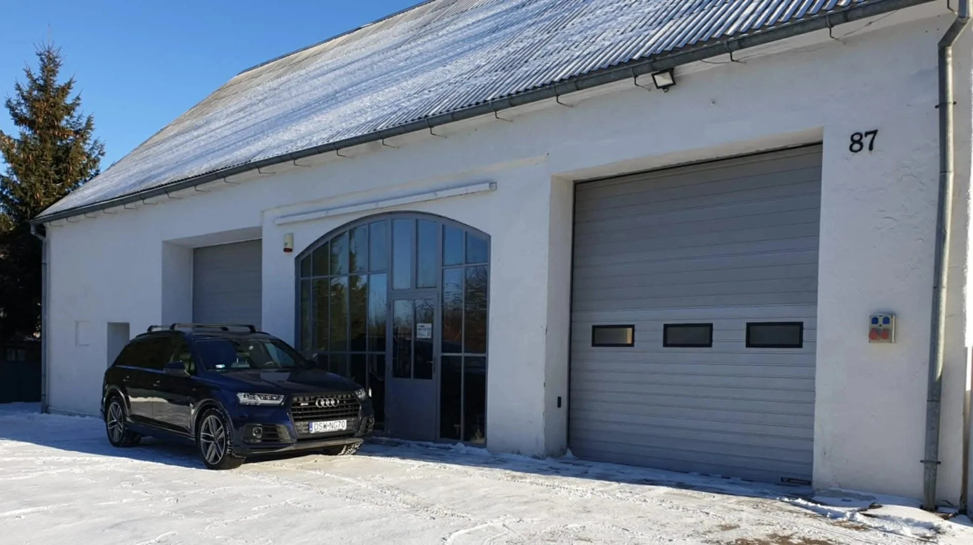 Auto Serwis Chocian Wałbrzych – budynek warsztatu samochodowego przy ul. Orkana 87